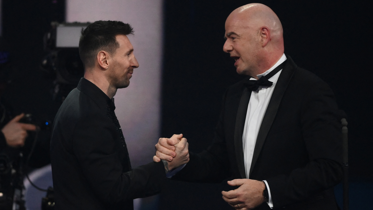 El mensaje de Gianni Infantino a Lionel Messi tras su retiro de la Selección Argentina: “Gracias por cada recuerdo inolvidable” | NTN24.COM